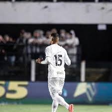 temp_image_1741562819.949163 Zé Ivaldo: De Refugo a Pilar! A Ascensão Surpreendente no Santos