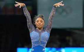 temp_image_1743173368.778494 Simone Biles Surpresa com Tigre em Campus Universitário: Uma Visita Inesquecível!
