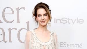temp_image_1744950811.460381 Lana Del Rey Lança 'Bluebird': Mergulho no Country Alternativo e Novidades do Álbum!
