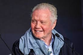 temp_image_1745724630.459928 Jon Voight e Steven Paul Apresentam Plano para Salvar Hollywood a Donald Trump