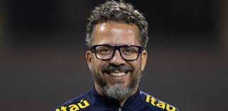 temp_image_1745886001.841315 Cleber Xavier é o Novo Treinador do Santos FC