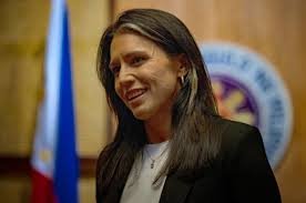temp_image_1749657065.833347 Tulsi Gabbard: Quem É a Ex-Deputada e Veterana que Agitou a Política dos EUA?