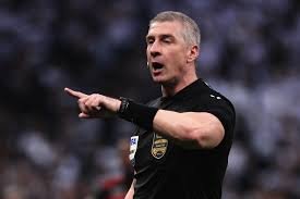 temp_image_1754330159.108329 Daronco Apita Dérbi Decisivo: A Pressão sobre a Arbitragem em Palmeiras x Corinthians na Copa do Brasil