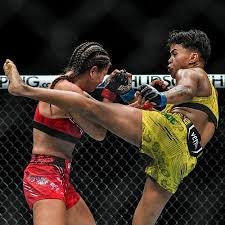 temp_image_1754787180.715 Iasmin Lucindo Lidera Esquadrão Brasileiro no UFC Vegas 109: A Hora da Virada!