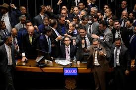 temp_image_1754798321.501159 Marco Aurélio Mello e o Fim do Foro Privilegiado: O Que Muda com a Nova PEC no Congresso?