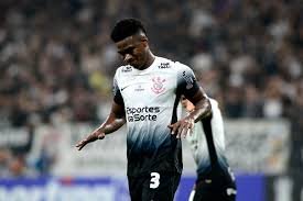temp_image_1756348821.71419 Corinthians em Meio à Tempestade: A Dívida de Félix Torres e o Urgente Transfer Ban da FIFA!
