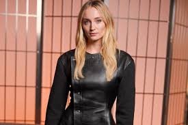 temp_image_1756923582.636471 Sophie Turner é a Nova Lara Croft! Prepare-se para a Série Tomb Raider no Amazon Prime Video