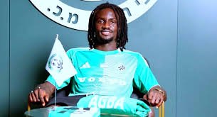 temp_image_1757955218.868103 Maccabi Haifa: A Paixão Verde que Pulsa no Futebol Israelense