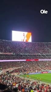temp_image_1758158075.72113 A Emoção Éterna no Monumental: Como Nacho Fernández e o River Plate Incendiaram a Libertadores