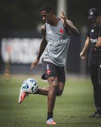 temp_image_1758360706.213737 Notícias do Vasco: Desfalques Chave Agitam Preparação para o Clássico Contra o Flamengo