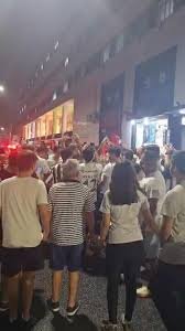 temp_image_1758732827.462276 Billal Brahimi Chega ao Santos: A Vila Belmiro em Festa e a Promessa de um Ataque Poderoso