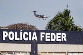 temp_image_1758814705.699631 Senador Weverton Rocha: Desvendando as Conexões e a Polêmica do Jatinho Privado