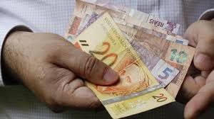 temp_image_1759379466.911865 Salário Mínimo 2026: Desvende as Previsões e o Impacto no Seu Bolso!