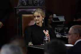 temp_image_1759410088.573891 Caso de Falso Diploma Choca o Superior Tribunal Militar: Ministra Sterman DIVERGE em Julgamento Histórico!