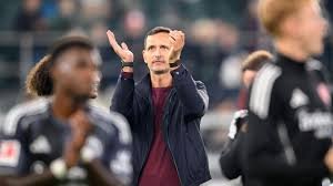 temp_image_1760878916.290689 Freiburg x Eintracht: A "Spielfreude" de Toppmöller e o Renascer do Águia!