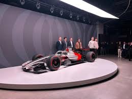 temp_image_1762980280.649607 Audi F1 2026: A Revolução Prata, Preta e Vermelha Chega à Fórmula 1 com Gabriel Bortoleto!