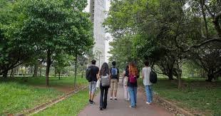 temp_image_1768930892.946999 ENEM USP: Guia Completo para Conquistar sua Vaga na Melhor Universidade do Brasil