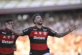 temp_image_1771548866.790828 Lucas Paquetá: A Polivalência que Felipe Luís Precisa no Flamengo
