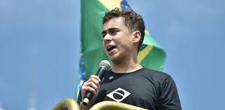 temp_image_1771690756.057103 Eduardo Bolsonaro: Trajetória, Polêmicas e o Futuro do Político