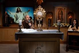 temp_image_1771747390.131167 Frei Gilson ao Vivo: Milagres e Transformação na Quaresma