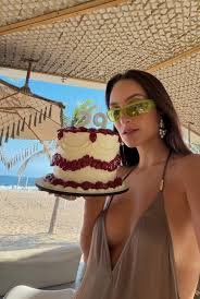 temp_image_1773002149.345487 Helô Pinheiro e a Celebração em Família: Buby Pinheiro Completa 29 Anos