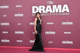 temp_image_1774802303.979367 Zendaya: A Rainha da Moda e o Calendário Explosivo de 2024