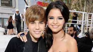 temp_image_1776136877.110241 Selena Gomez: Trajetória, Sucessos, Saúde Mental e o Impacto Cultural da Estrela Pop