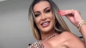 temp_image_1776468116.579862 Andressa Urach se Arrepende de Cirurgia na Língua e Detalha Sofrimento: 'Não Façam'