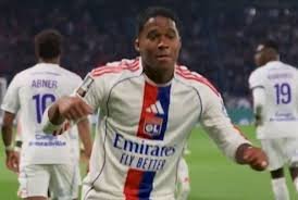 temp_image_1776721149.418744 Clima Tenso! Hakimi Critica Comemoração de Endrick após Derrota do PSG para o Lyon