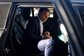 temp_image_1779567813.423975 Flávio Bolsonaro e o Escândalo do Banco Master: Análises e Revelações ao Estilo de Andreia Sadi