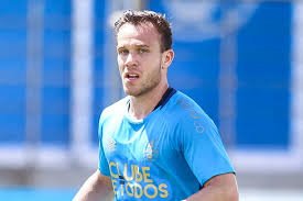 temp_image_1779579056.63754 Arthur no Grêmio: A Luta para Manter o Meio-Campo do Tricolor