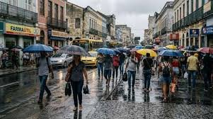 temp_image_1782554229.875808 Previsão do Tempo em Recife: Sexta-feira de Chuva e Alerta de UV