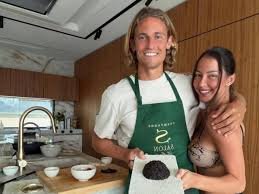 temp_image_1784505028.403122 Quem é Patricia Noarbe? Conheça a trajetória de sucesso da esposa de Marcos Llorente